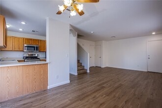 Building Photo - 3385 Cheyenne Gardens Way