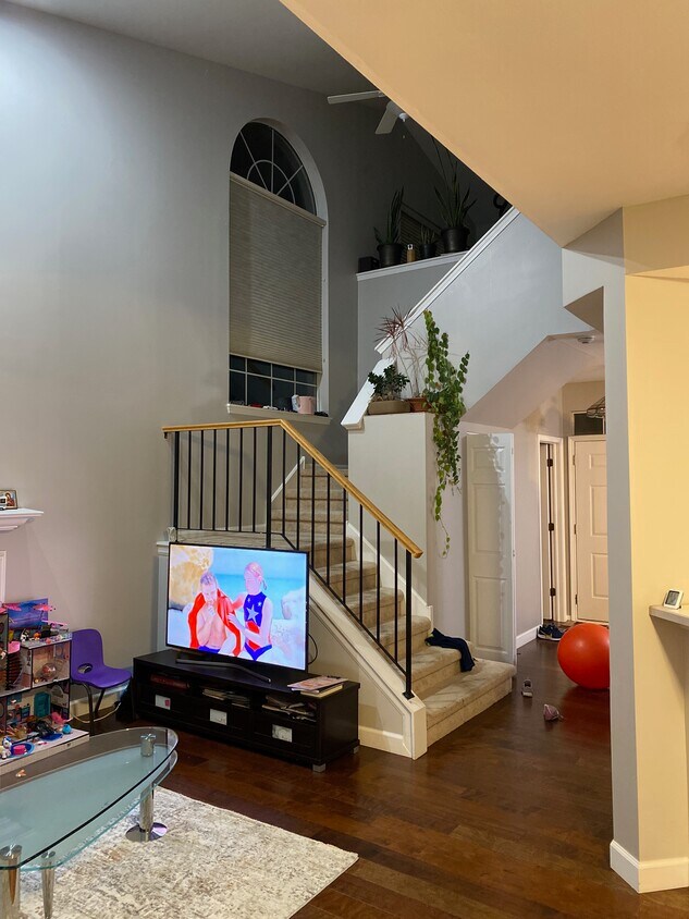 1047 Hinswood Dr, Darien, IL 60561 Townhome Rentals in Darien IL