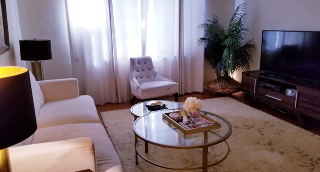 Foto del edificio - 6807 Wooster Pike