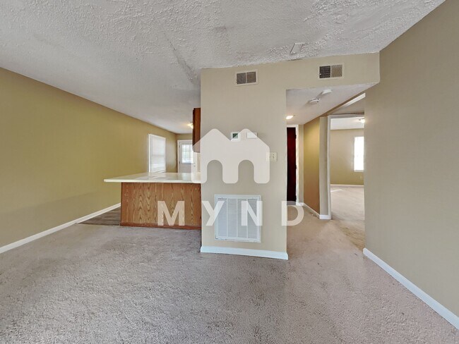 Building Photo - 109 Bashford Unit C