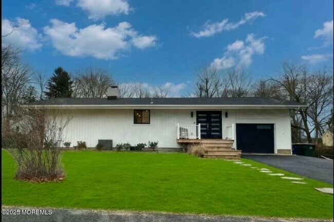 Building Photo - 70 Heath Ave