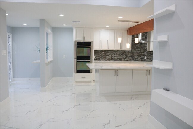 Foto del edificio - 10323 Bridgeland Ln