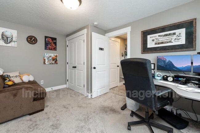 Building Photo - 9313 N Vernham Ln