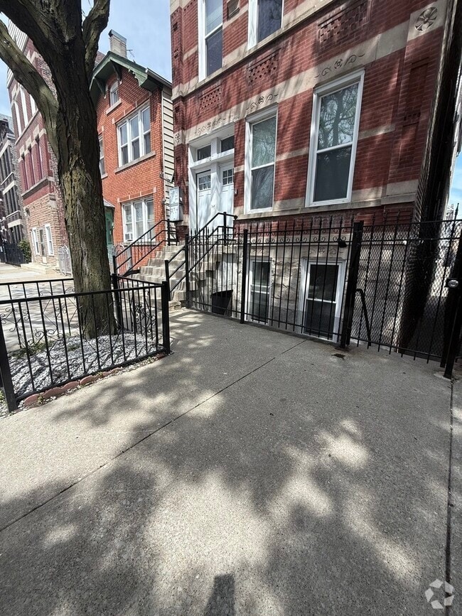 Building Photo - 1716 W 19th St