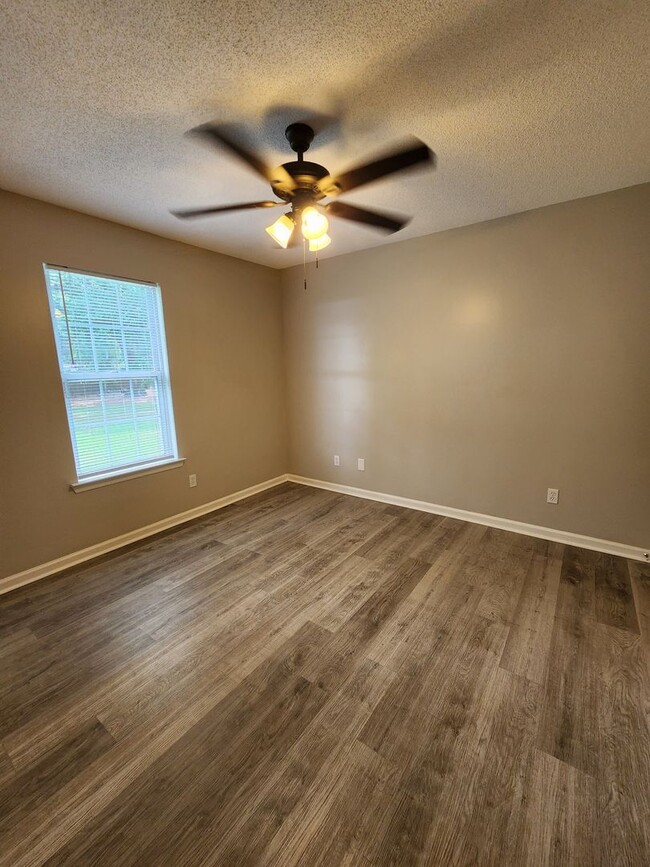 Building Photo - Southern Comfort Oasis: 3BR/2BA Rental Home in Valdosta, GA