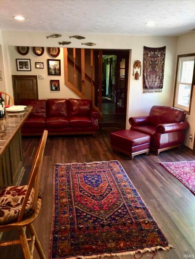 Foto del edificio - 9375 Cooper Rd