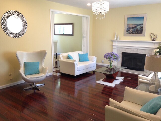 Foto del edificio - 6104 Dunn Ave
