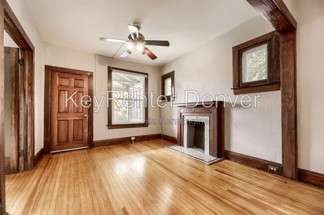 Foto del edificio - 3387 W Moncrieff Pl