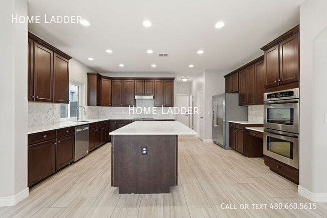 Building Photo - 5623 E Dionysus Dr