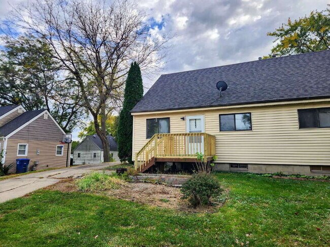 Foto del edificio - 1627 E Glenwood Dr