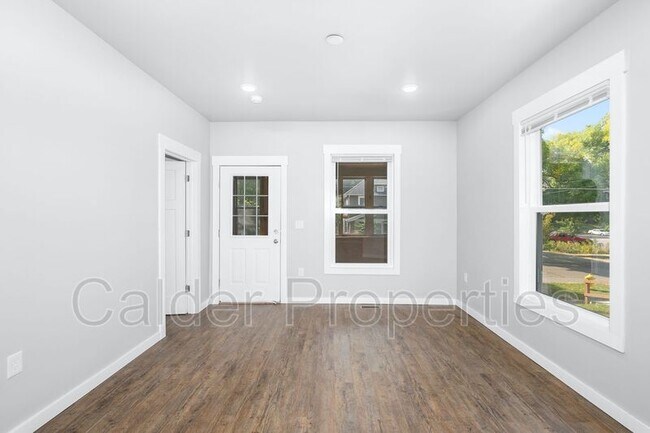Foto del edificio - 1021 Sherman St SE
