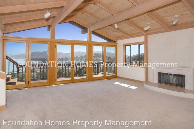 Building Photo - 4 br, 3.5 bath House - 59 Via Los Altos