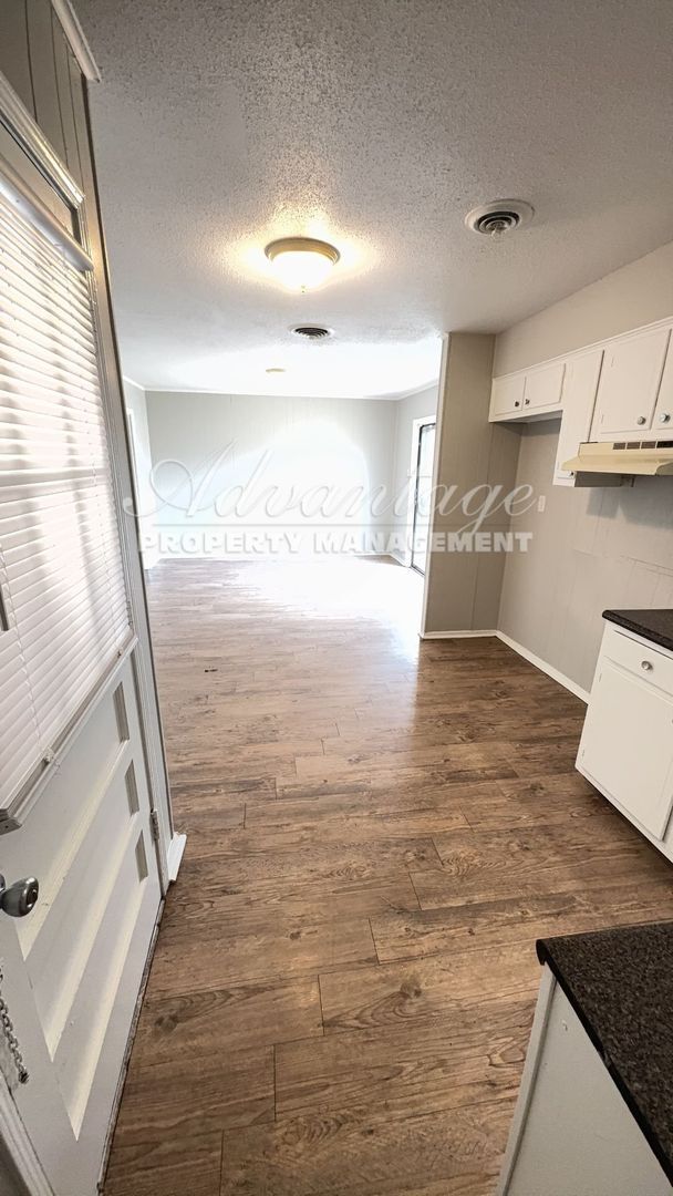 Building Photo - Very Nice Home in Whitehaven - 3bedroom 1....