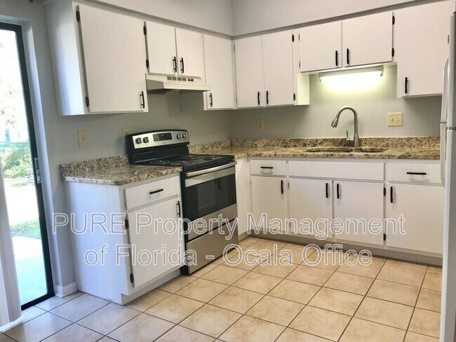 Building Photo - 3085 SW 97th St