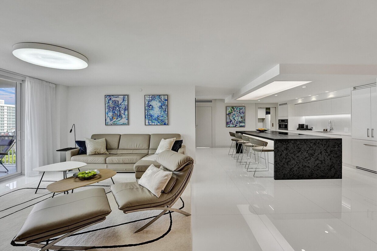 Primary Photo - 3606 S Ocean Blvd