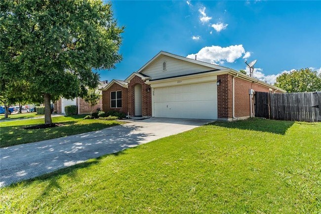 Building Photo - 2223 Meade Ct