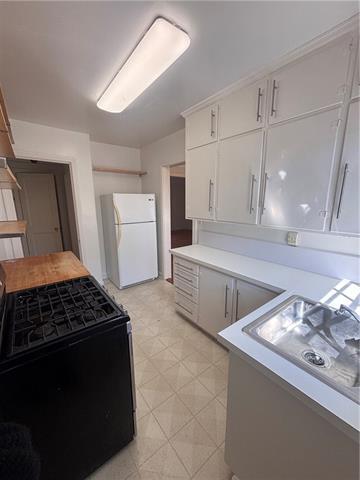 Foto del edificio - 1582 Jefferson Ave