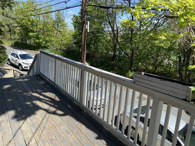 Building Photo - 4 br, 1 bath Duplex - 38 Newton St # 202