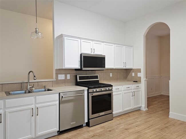 Building Photo - 2610 Slider Ct