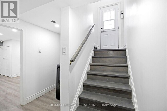 Building Photo - 355 Culford Rd