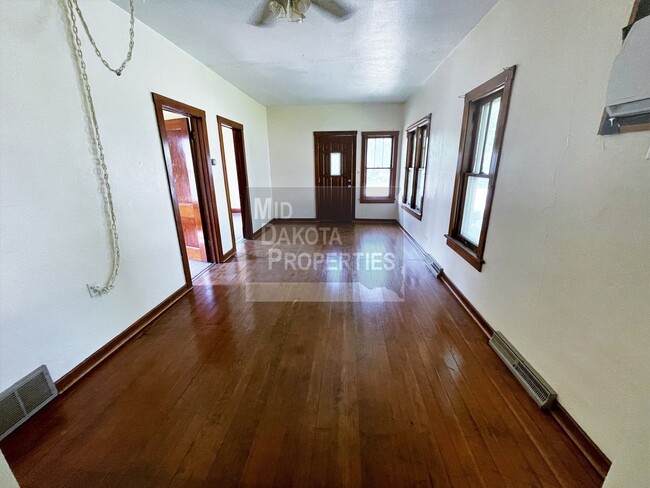 Foto del edificio - 508 E Maple- 2 bedroom house in Parkston