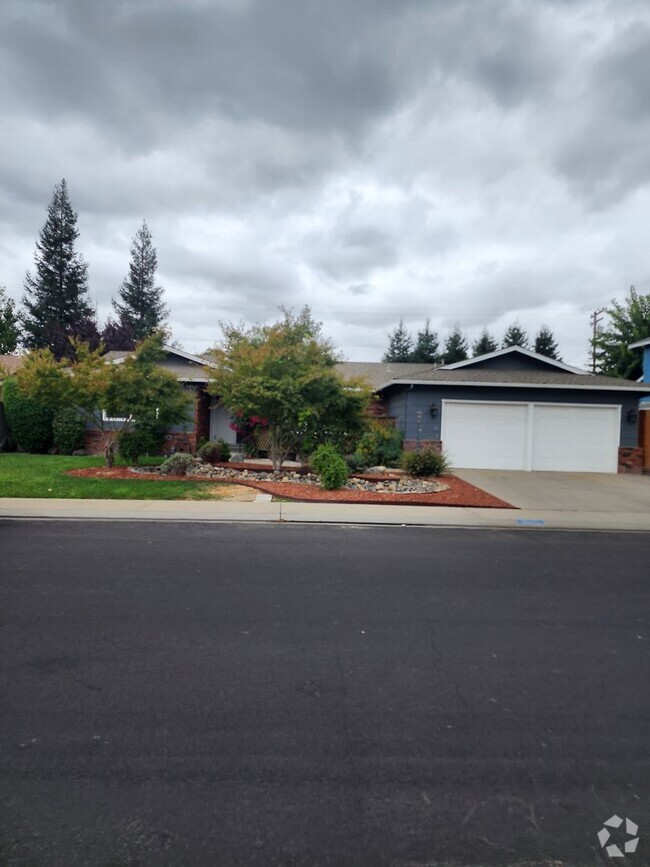 Building Photo - 3405 Whitehorse Ave