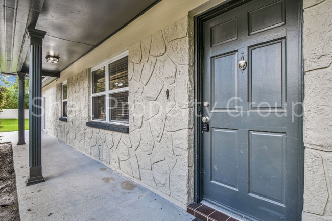 Building Photo - 16901 Melba Ln