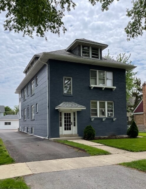 Front - 115 N Myrtle Ave
