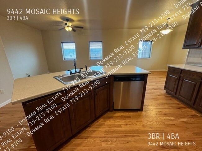 Foto del edificio - 9442 Mosaic Heights