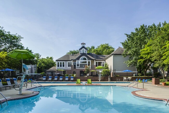 Building Photo - Heritage at Waters Landing