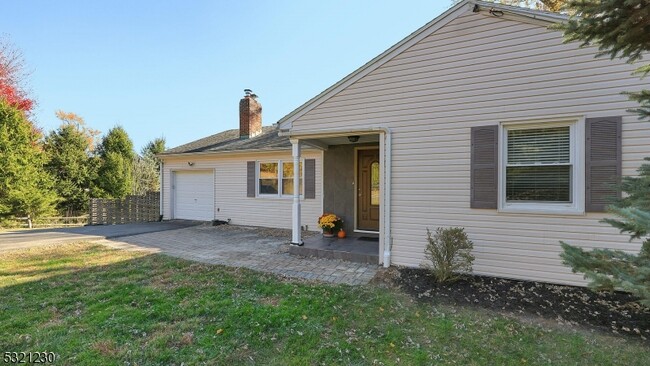 Foto del edificio - 2186 Washington Valley Rd