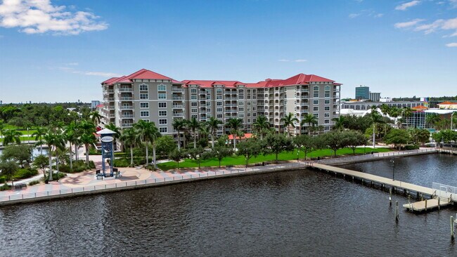 Foto del edificio - 808 3rd Ave W