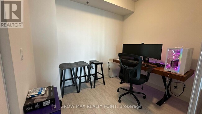 Photo du bâtiment - 90 Glen Everest Rd