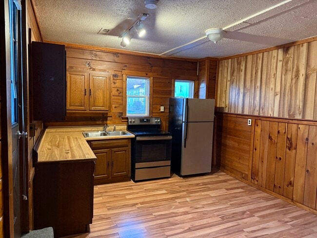 Foto del edificio - 9 Whitcomb St