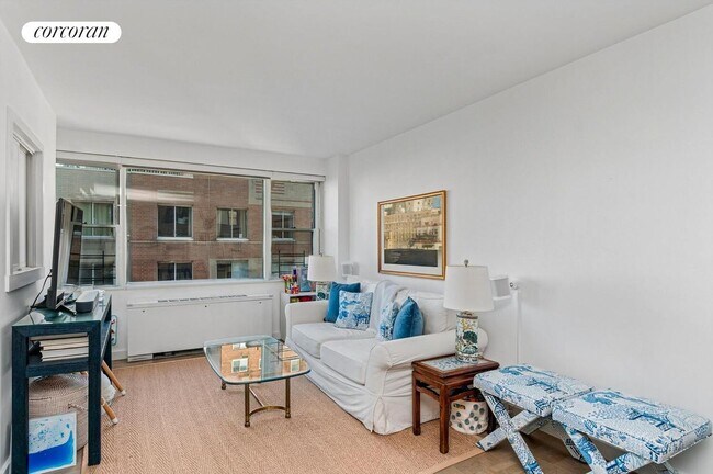 Foto del edificio - 340 E 64th St