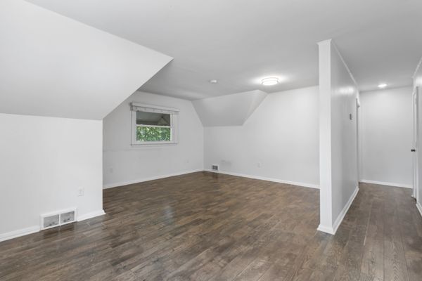 Foto del edificio - 440 Alter Rd