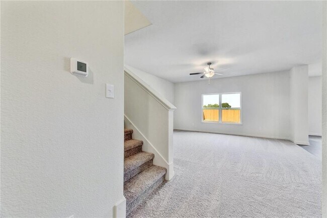 Foto del edificio - 14325 Prairie Sod Ln