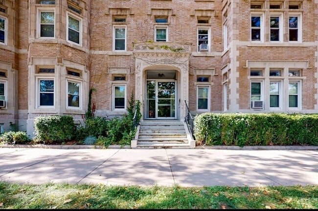 Photo - 1834 Beacon St Apartment