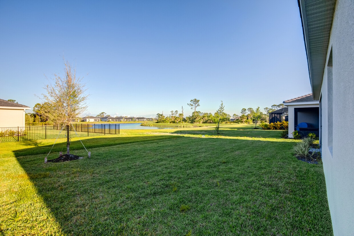 Foto principal - 19065 Cabernet Ct