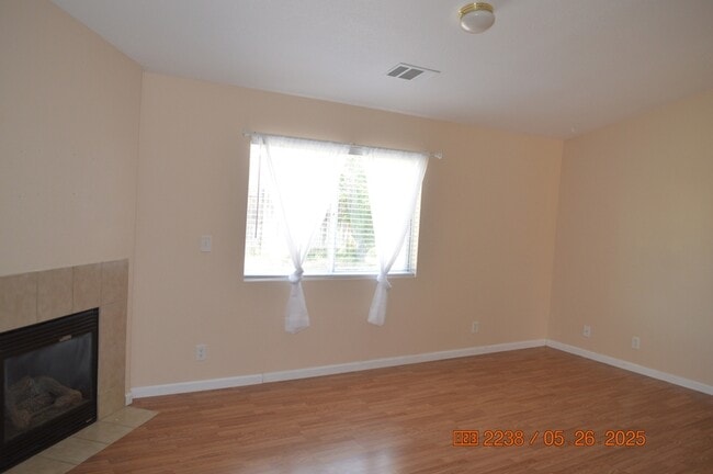 Building Photo - 1536 Cardinal St
