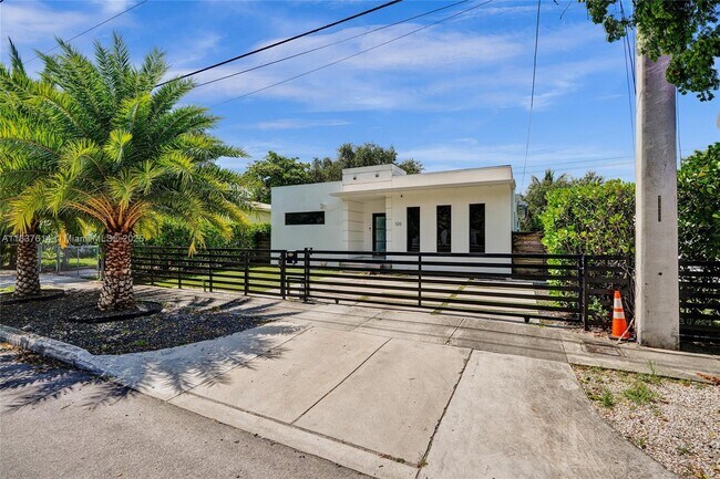 Foto del edificio - 120 NW 41st St