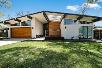 Building Photo - 6007 Nasco Dr