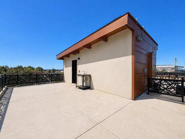 Foto del edificio - 222 S Olive St