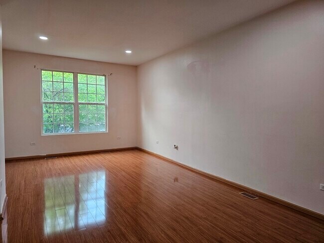 Foto del edificio - 1351 W Alder Creek Dr