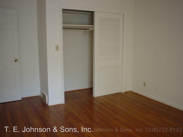 Building Photo - 1520 S Hawthorne Rd
