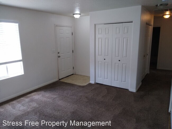 Foto del edificio - 3 br, 2 bath House - 1270 North 575 West