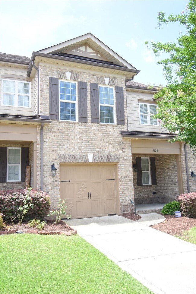 Foto del edificio - 9620 Camberley Ave NW