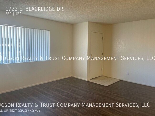 Foto del edificio - 1722 E Blacklidge Dr