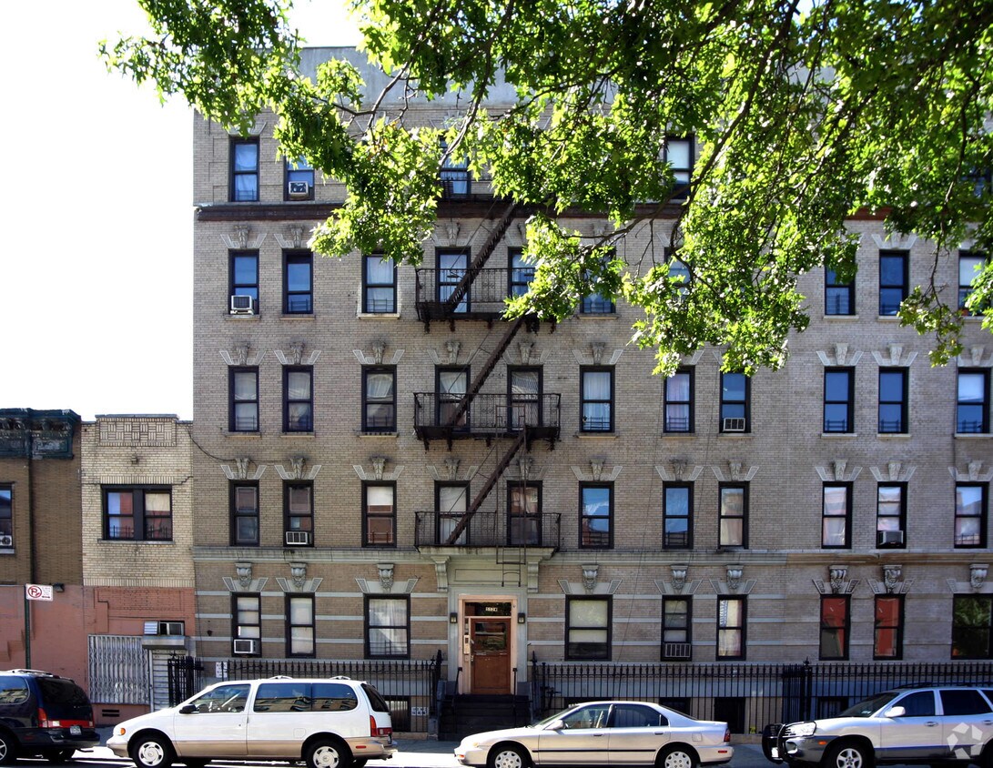552-554 CON 185th ¡St - 552-554 W 185th St