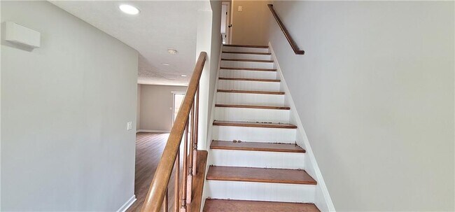 Foto del edificio - 2846 Webb Bridge Rd